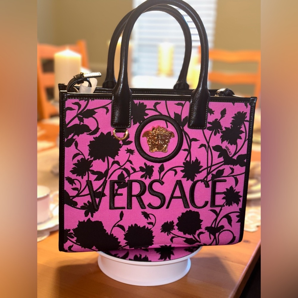 NWT!!! VERSACE La Medusa Floral Print tote bag!